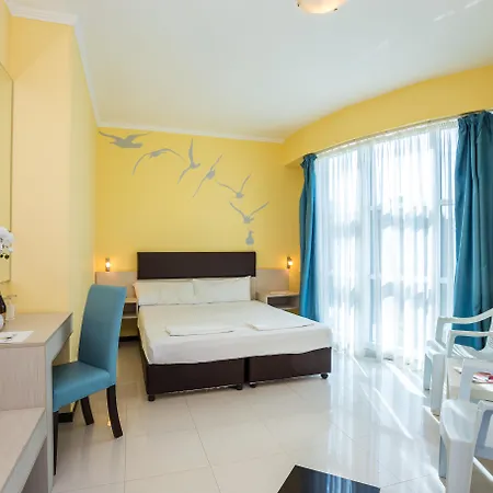 Blue Pearl Hotel 4*